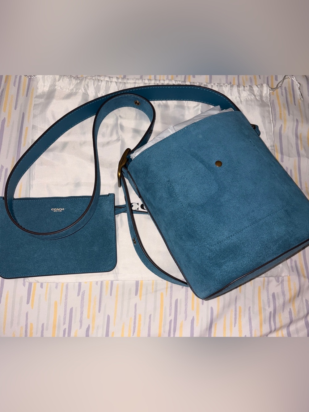 Coach Bleecker Bucket 21 Bag Sea Blue Suede - Picture 5 of 6